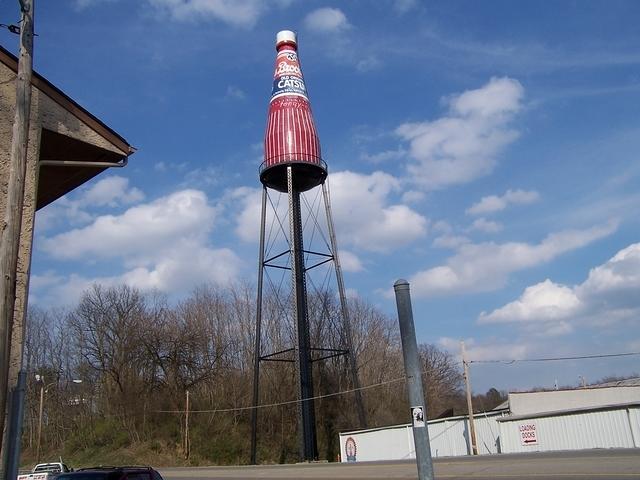  World's largest catsup bottle