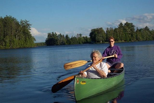 Mom_and_Maggie_in_canoe