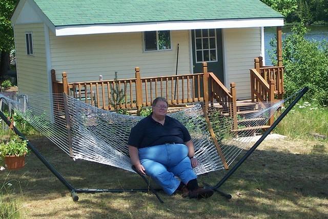 bill_on_hammock