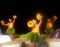 Maui_Feast_at_Lele_Polynesian_dancers