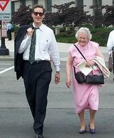 dc_rob_mom_crossing_street